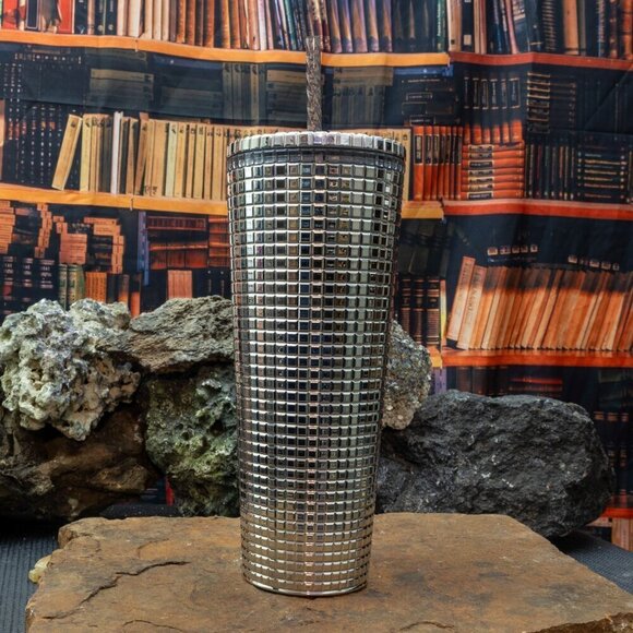 Starbucks 2023 Holiday Metallic Mirror Silver Grid Disco Venti 24oz New - Picture 4 of 8